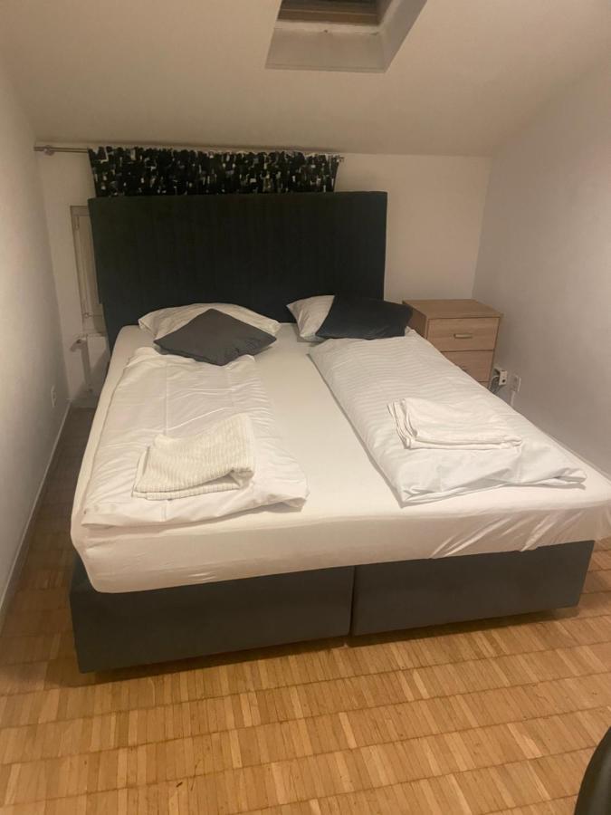 Hostel Bogota Zurich Bagian luar foto